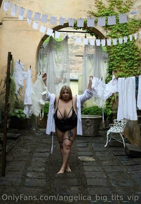 angelica big tits vip 独占モデル 写真