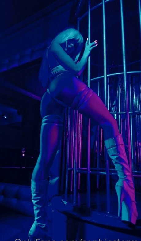 sophiestorm ポルノスター 無料 写真