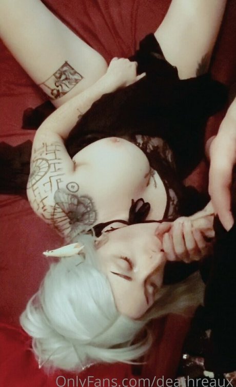 ボディビルダーカップルOnlyFans 美しいヌード 写真