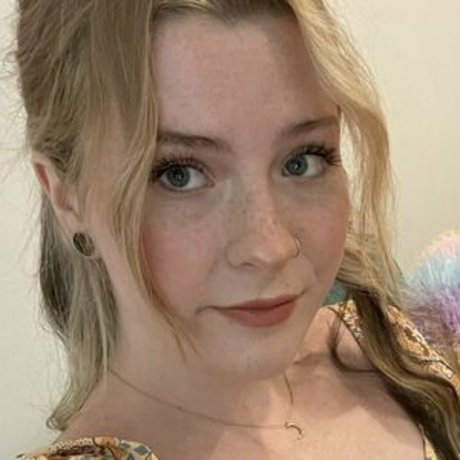 elfbxby トップスター 写真