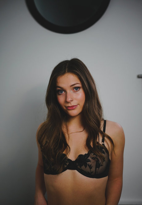 金髪ストリップOnlyFans 裸 アーカイブ