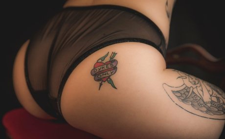 Synthia Valentine 可愛いモデル 写真