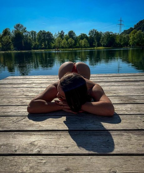 Micha Prinz エロティックなモデル 写真