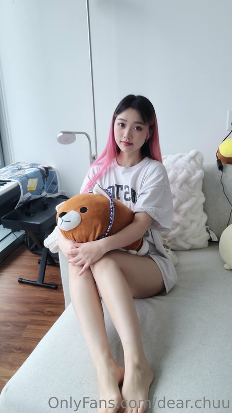 dear chuu 美しい女優 画像