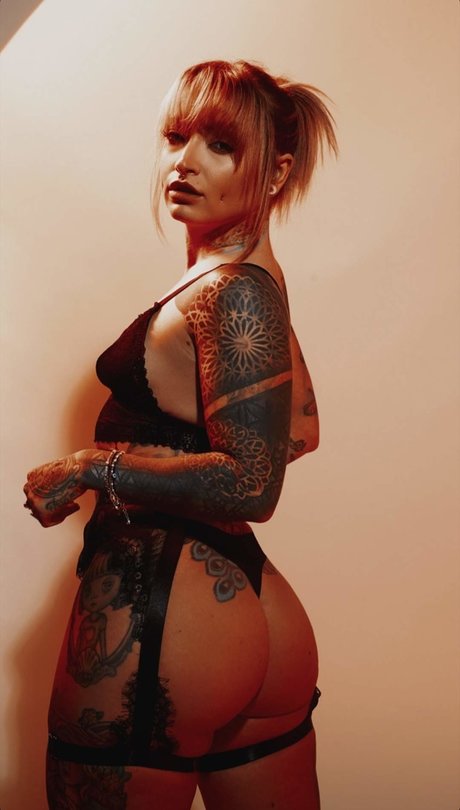 Vany Vicious 完璧なモデル 写真