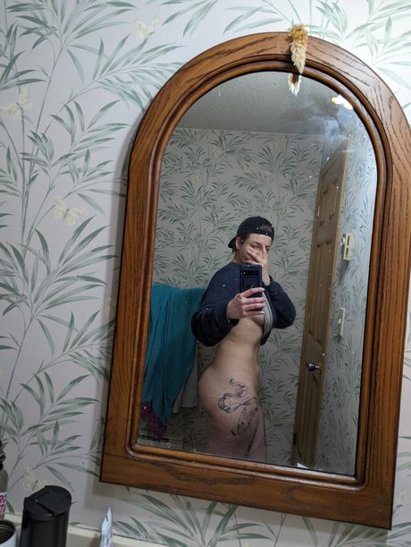 Captain 美しいポルノスター 画像