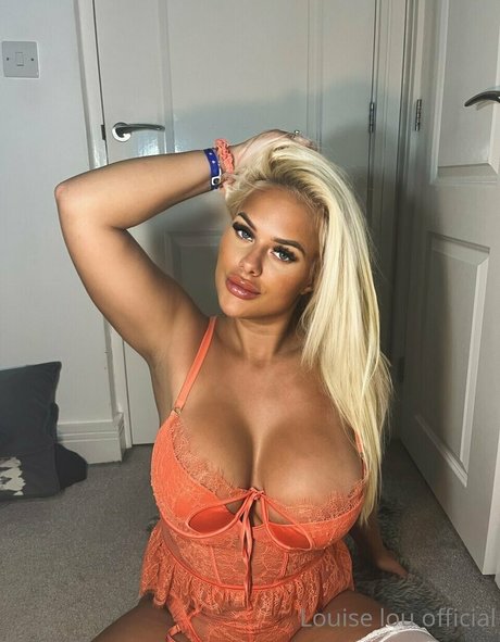 ブルネットのPOV OnlyFans 可愛い 写真