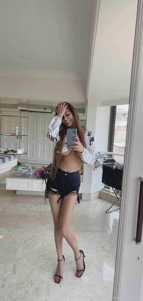 シシーオンリーファンズ 無料ポルノ アーカイブ