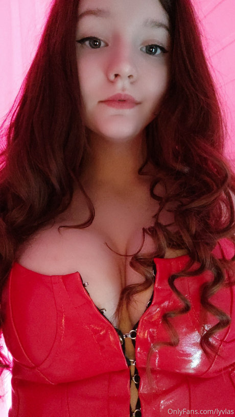 大学のOnlyFans セクシー裸 写真