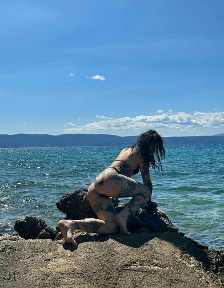 曲線美の赤毛OnlyFans HD 写真