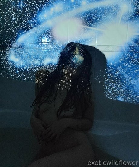 Exoticwildflower ヌードモデル 写真