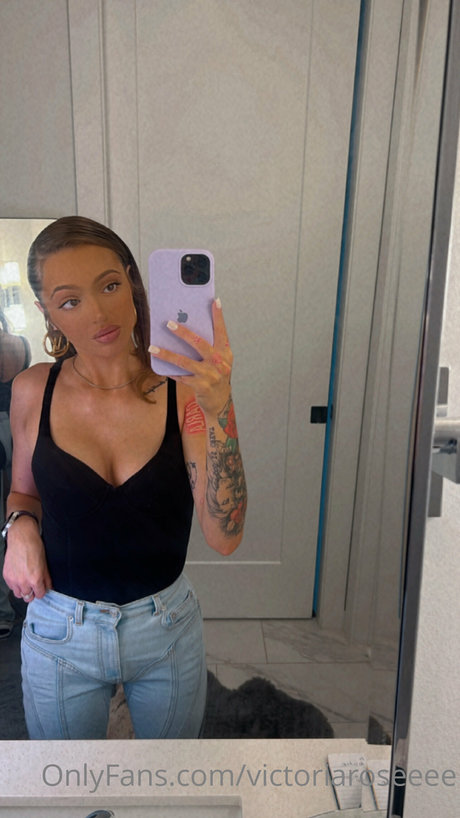 Woah Vicky ヌードモデル ギャラリー