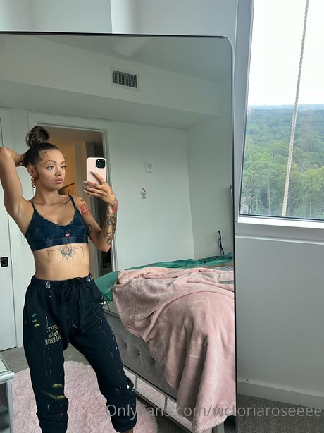 Woah Vicky profile image