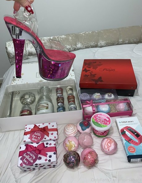 noirsahara セクシーなスター ギャラリー