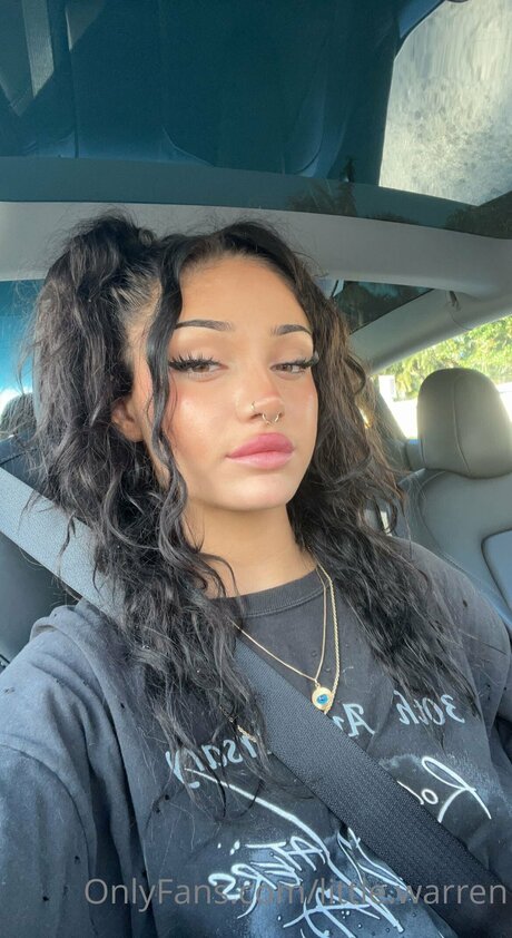 amelie warren エロティックなポルノスター 画像