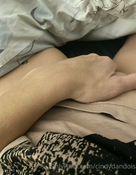 cindy dandois 裸モデル 画像