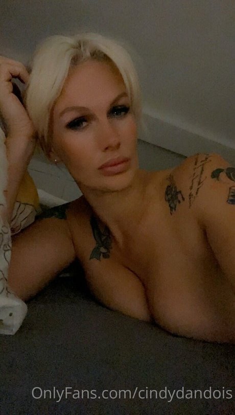 cindy dandois ホットなスター 写真