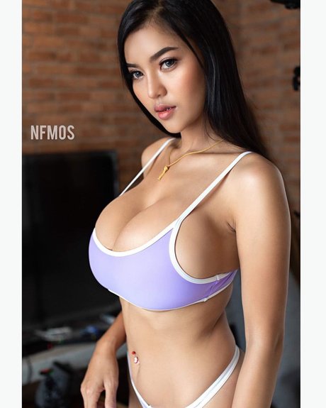 アジアンジム OnlyFans アダルト 画像