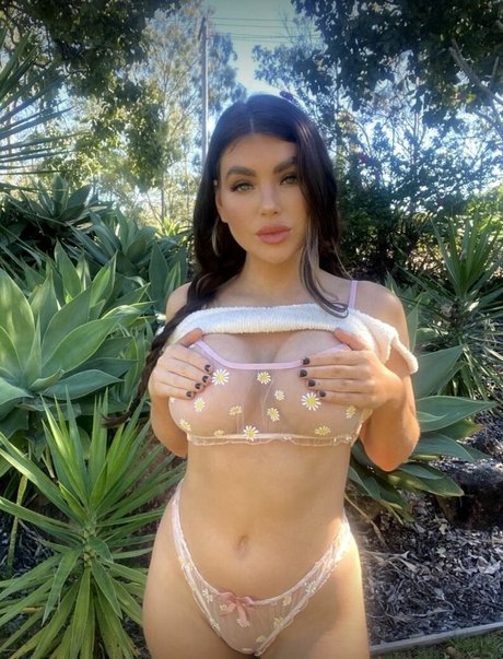 Nicole Thorne top profile image