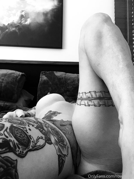 Bec Rawlings ポルノモデル 画像