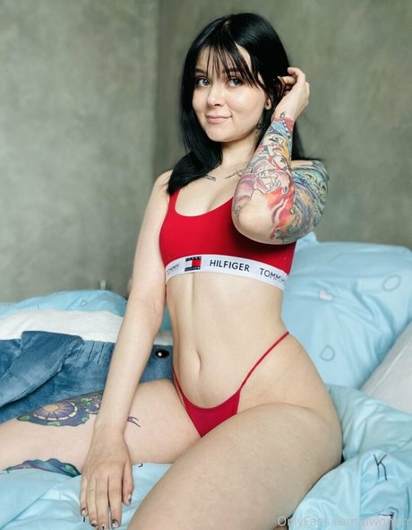 awondrr ポルノモデル 画像