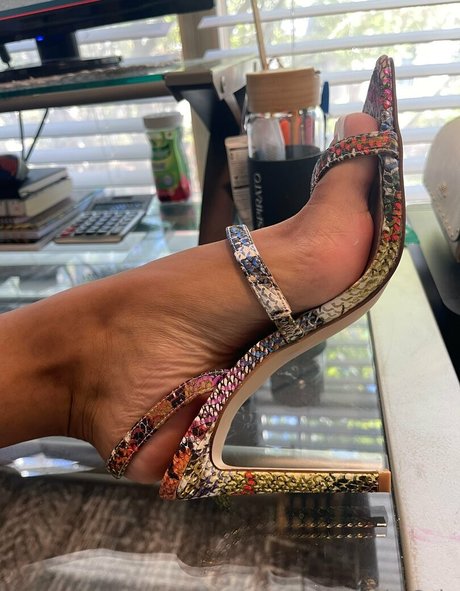 Nichole Sole トップモデル アーカイブ