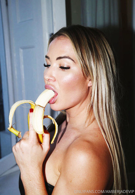 姉妹のOnlyFans アートヌード 写真