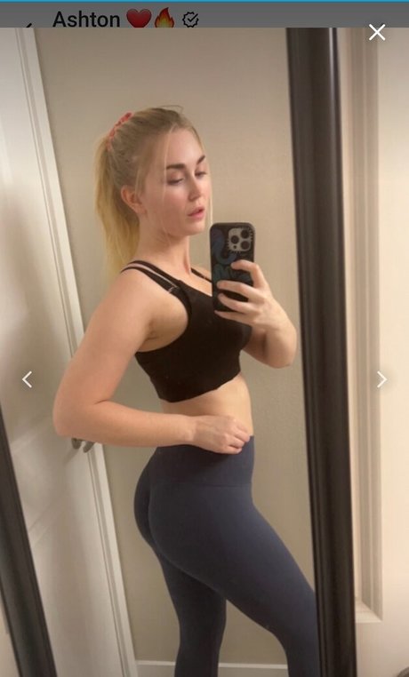 金髪の小柄なOnlyFans 無料裸 画像