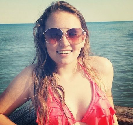 女装オンリーファン ポルノ 画像