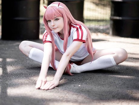 曲線美の赤毛OnlyFans 美しいポルノ 写真