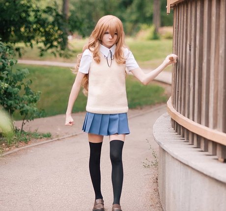 ティーンフィンガリングOnlyFans セクシーヌード 画像