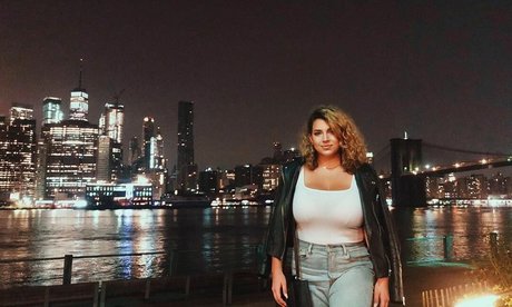 Alex Gervasi ポルノモデル 写真