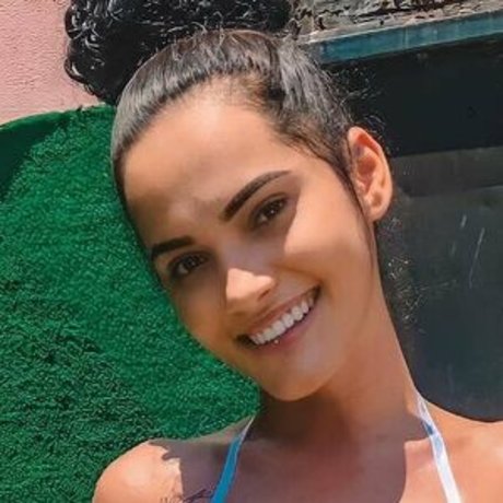 Milena Santos HDモデル 画像