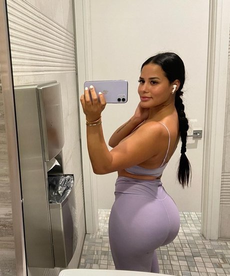 ティーンウェブカメラOnlyFans セクシーヌード 画像