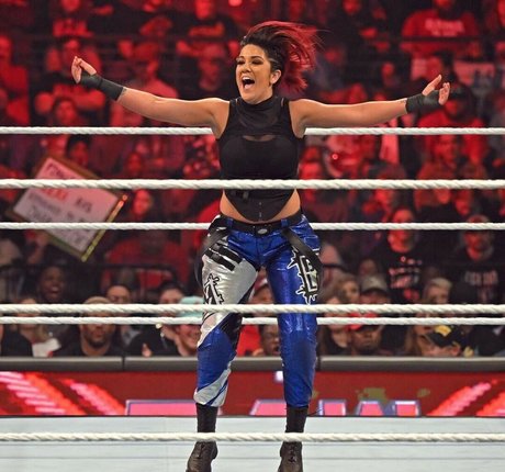 トップレスビーチOnlyFans ポルノ 画像