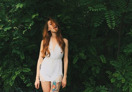 Umbird ヌード女優 アーカイブ