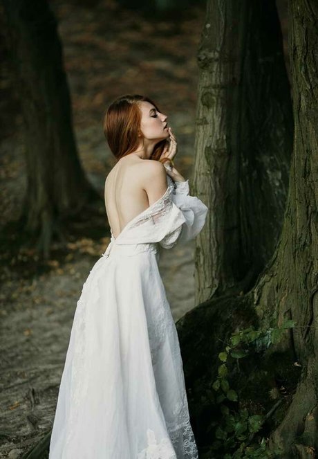 細身の巨乳OnlyFans 裸 画像