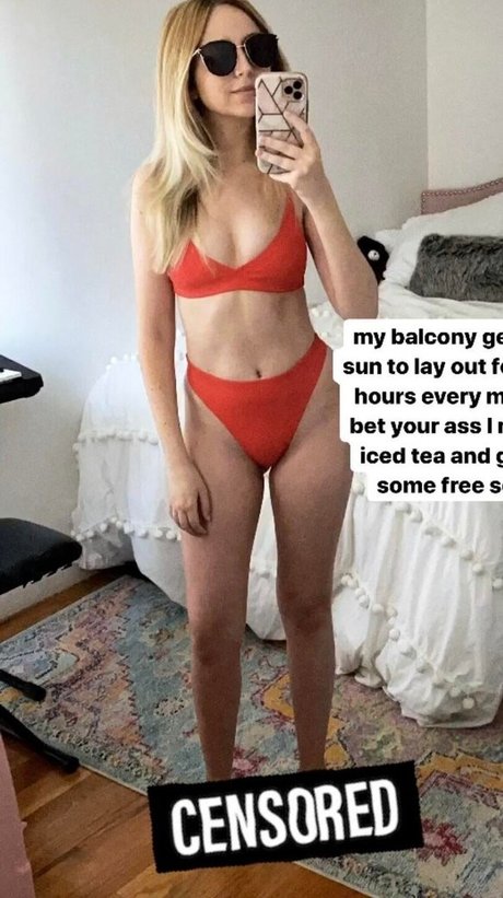 Ellie Schnitt xxxモデル 写真