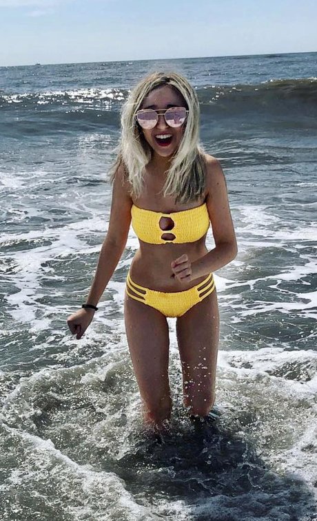 Ellie Schnitt ポルノスター xxx 写真