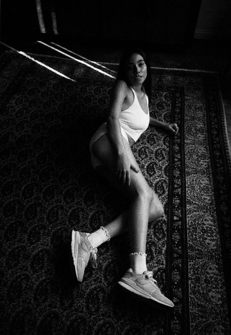 Desiree Flores top profile image