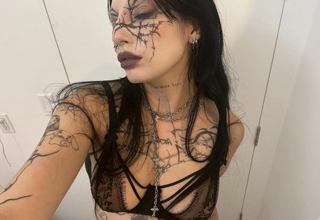 若い熟女OnlyFans セクシー裸 写真