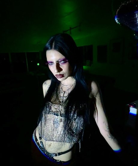 ガレガオンリーファンズ セクシーヌード 写真