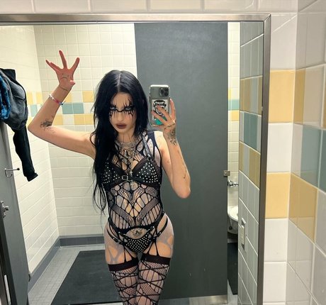 DeathbyRomy ポルノスター xxx 写真