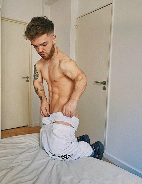 pekehottie エロティックなスター 画像