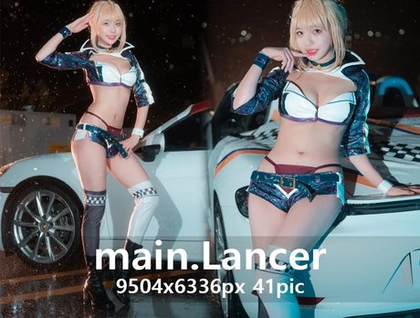 ブロンドヨガOnlyFans 美しい裸 画像