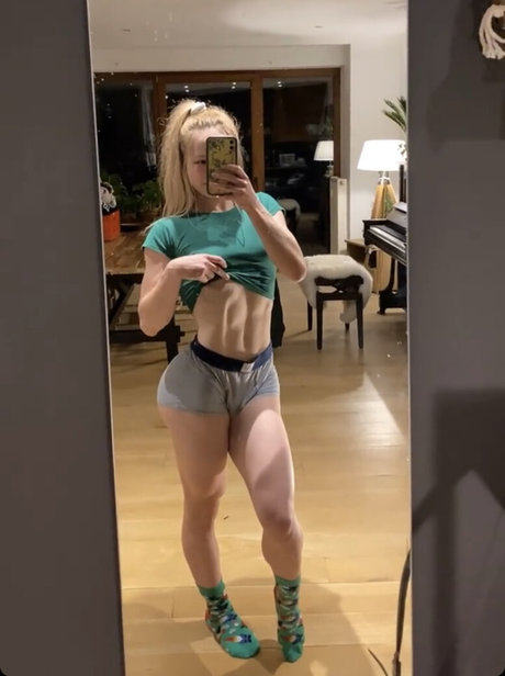 コスプレファックOnlyFans ホットヌード アーカイブ