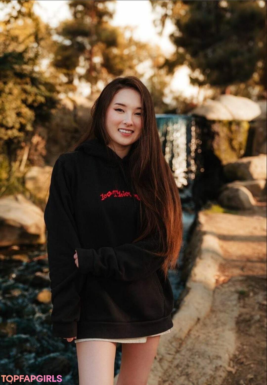 ニューハーフ巨乳OnlyFans ホットヌード ギャラリー