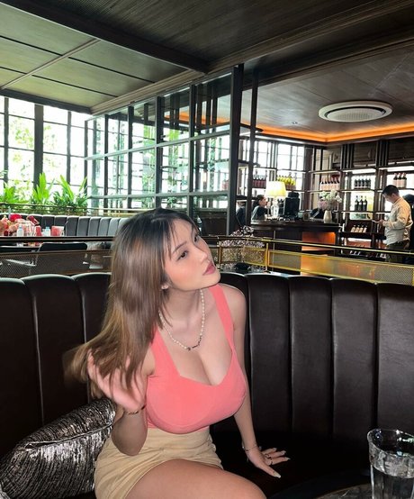 Anastasya Khosasih 素敵なスター 写真