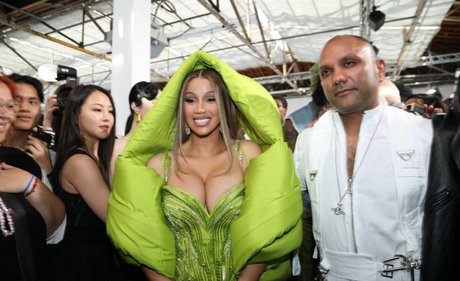 Cardi B スターセックス ギャラリー