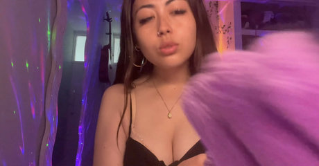 Angelic Lofi ASMR ポルノスター 写真